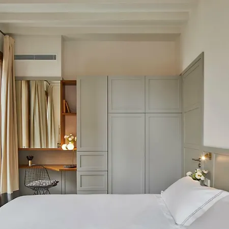 Hotel Damunt
