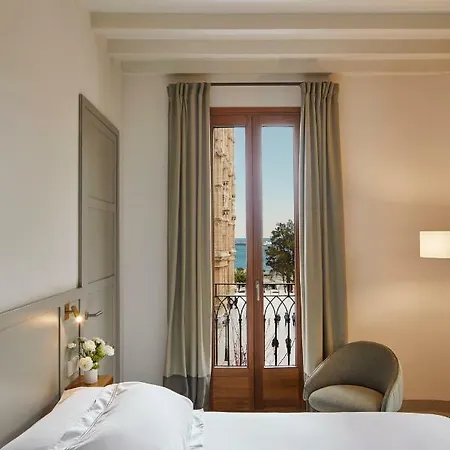 Hotel Damunt
